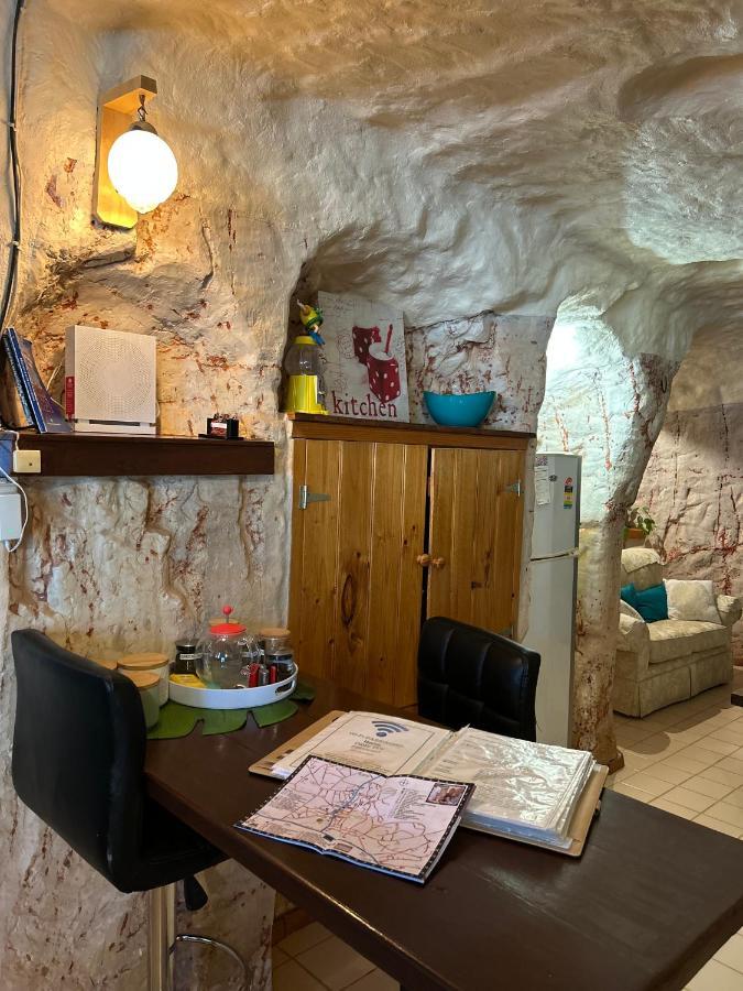 Dinky Di'S Dugout Villa Coober Pedy Eksteriør billede