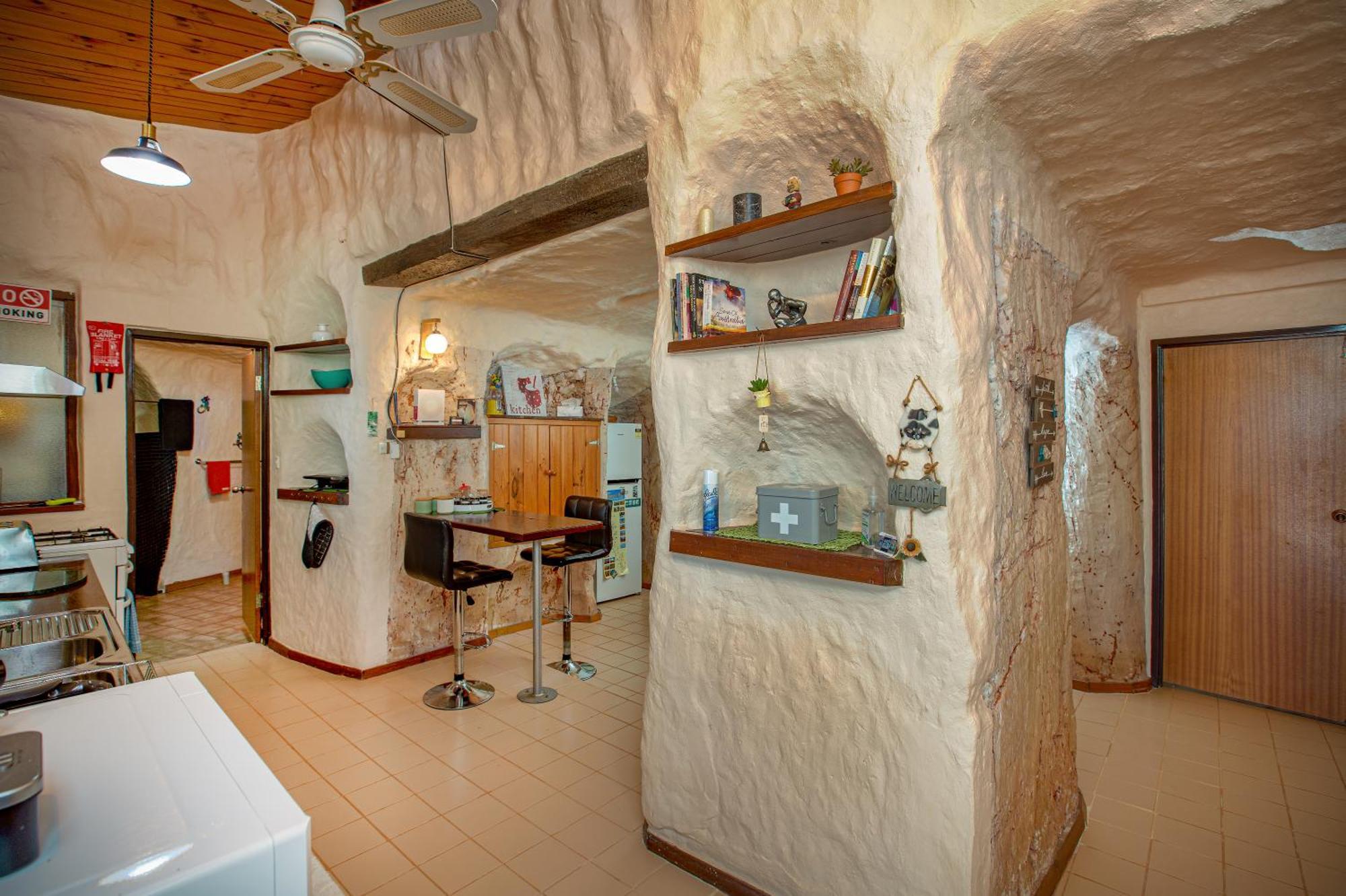 Dinky Di'S Dugout Villa Coober Pedy Eksteriør billede